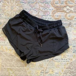 🖤 LULULEMON • Hotty Hot Shorts